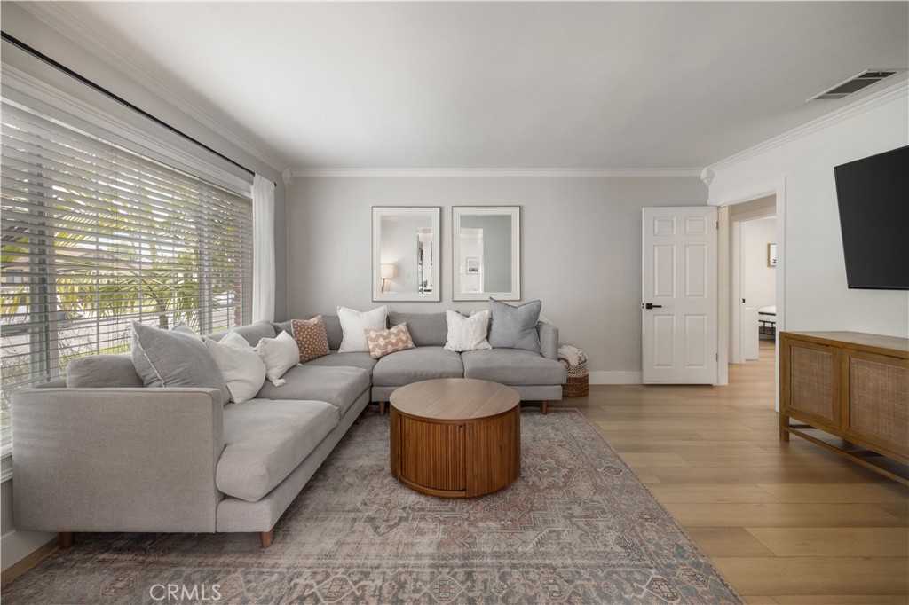 6541 E Walkerton