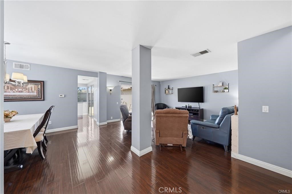 3702 W Park Central