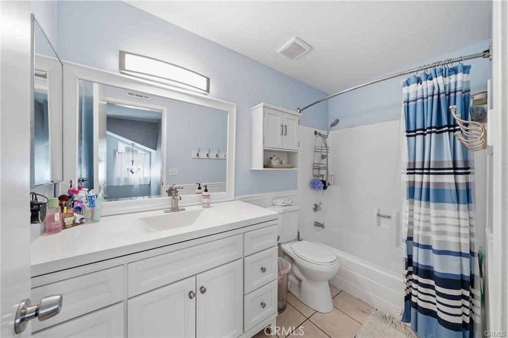 3702 W Park Central