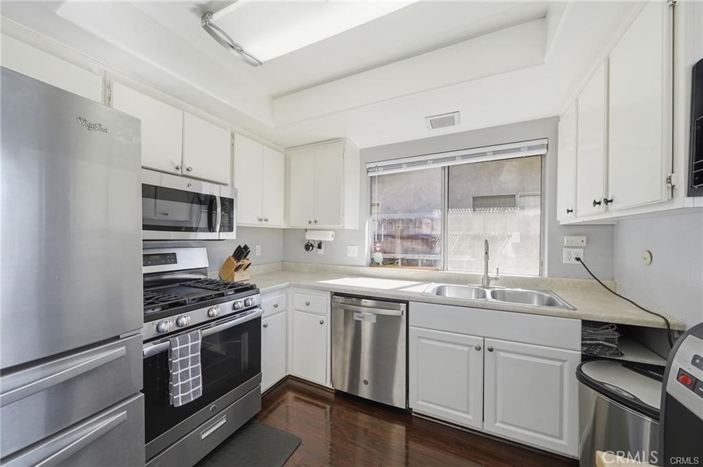 3702 W Park Central