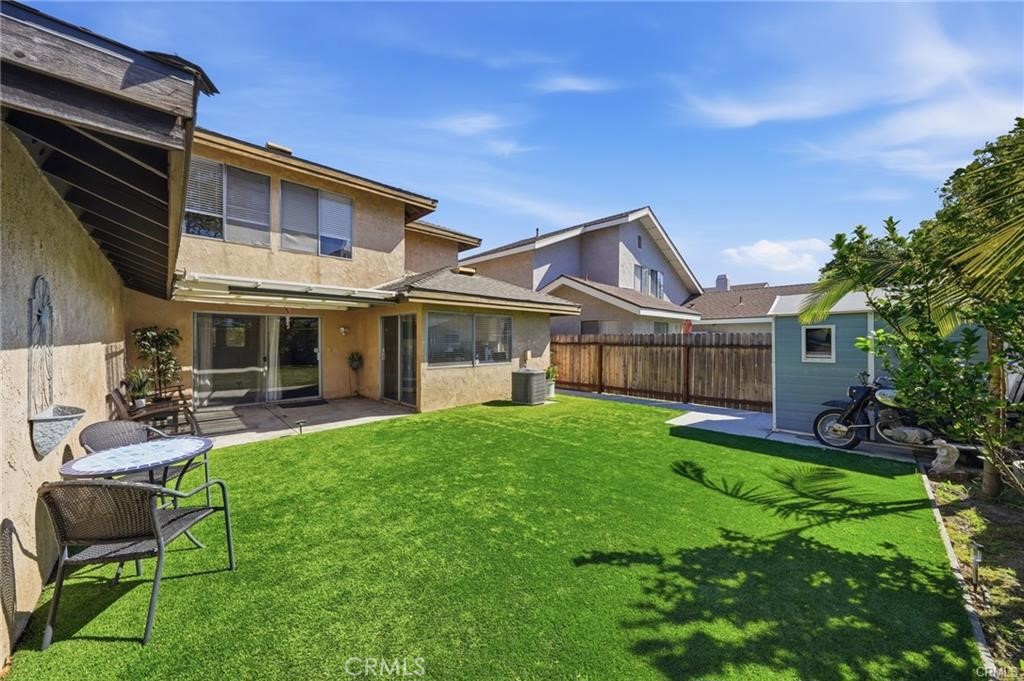 3702 W Park Central