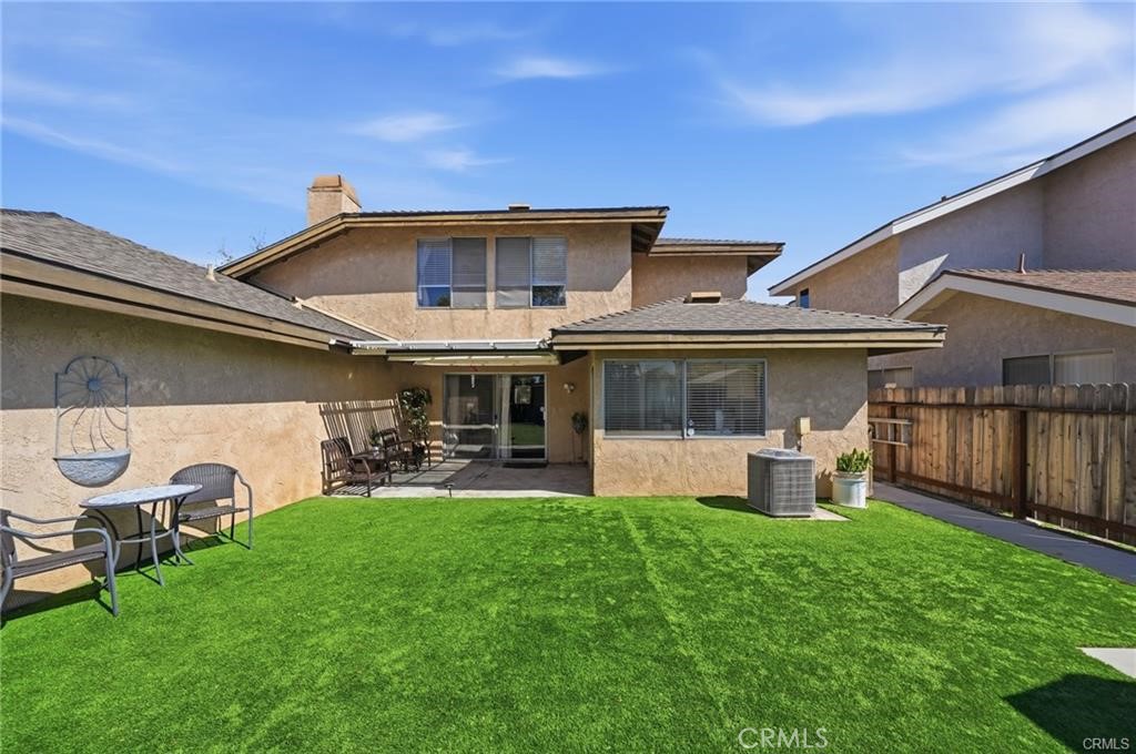 3702 W Park Central