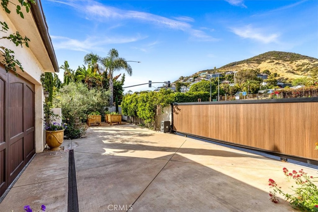 31512 Bluff