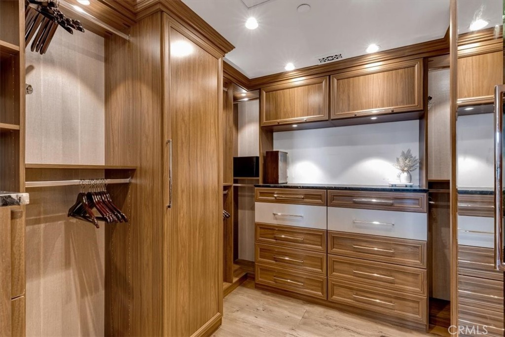 31512 Bluff