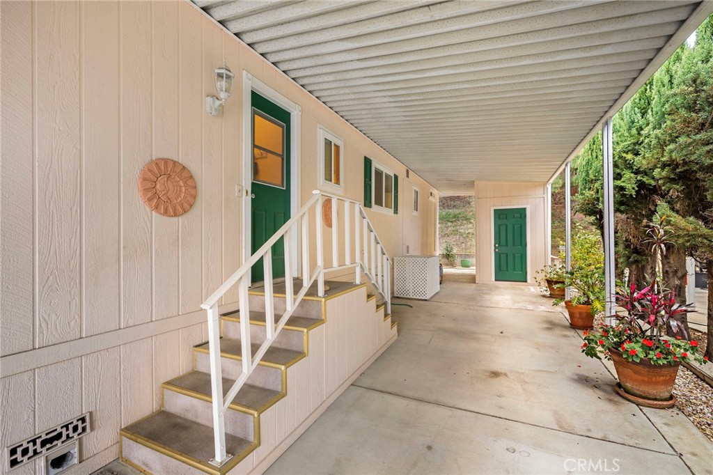 24001 Muirlands Boulevard 122