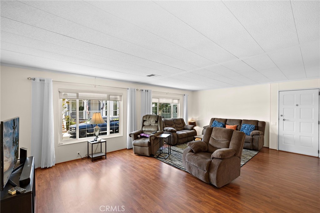 24001 Muirlands Boulevard 122
