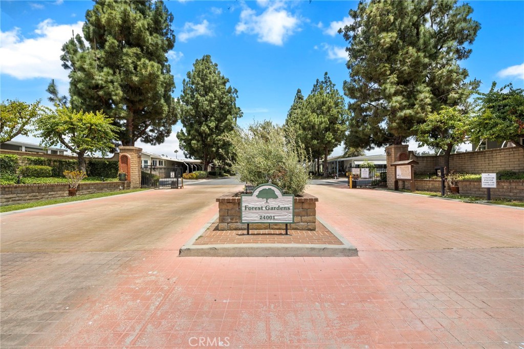 24001 Muirlands Boulevard 122