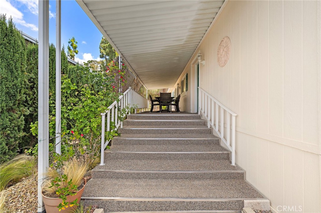 24001 Muirlands Boulevard 122