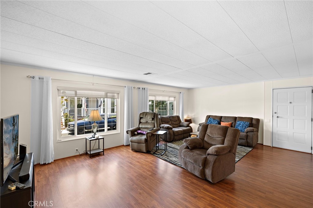 24001 Muirlands Boulevard 122