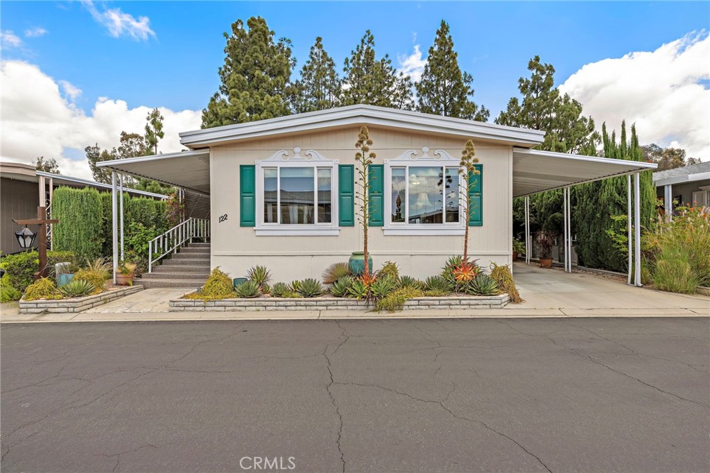 24001 Muirlands Boulevard 122