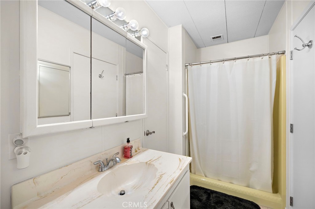 24001 Muirlands Boulevard 122
