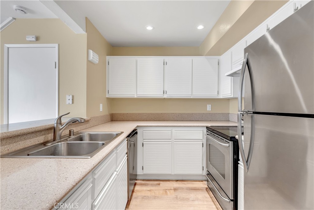 25761 Le Parc 72