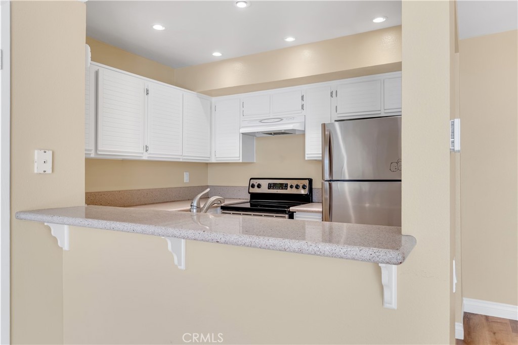 25761 Le Parc 72