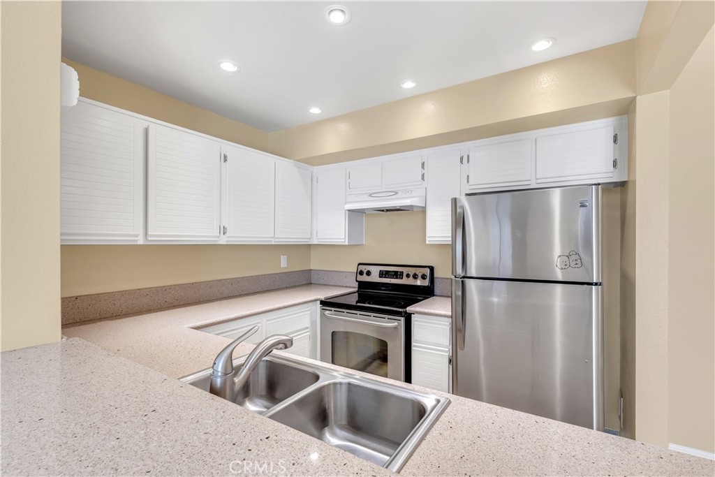 25761 Le Parc 72
