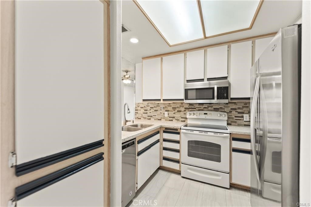 2960 Champion Way 1304