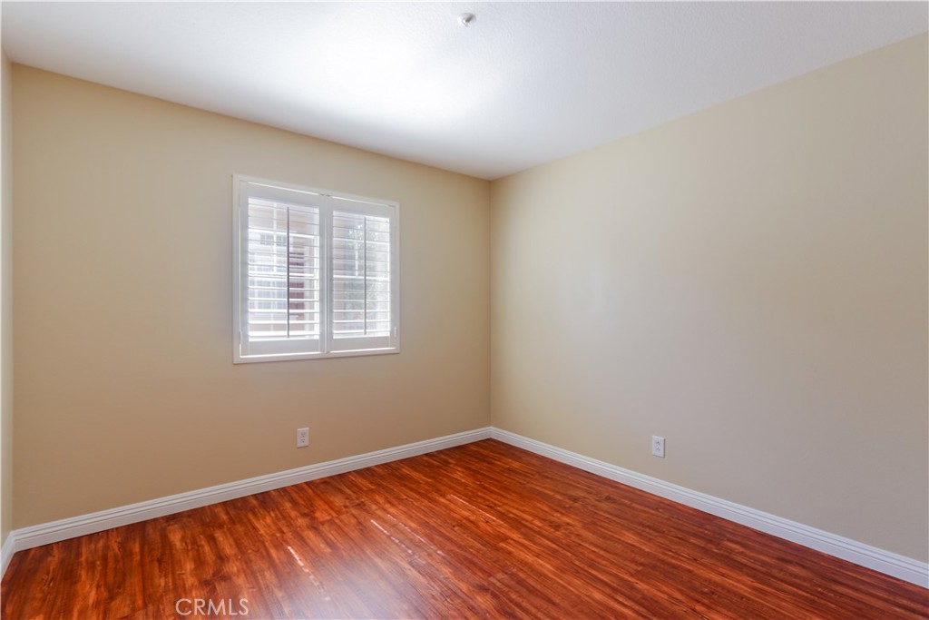 32 Garrison Loop
