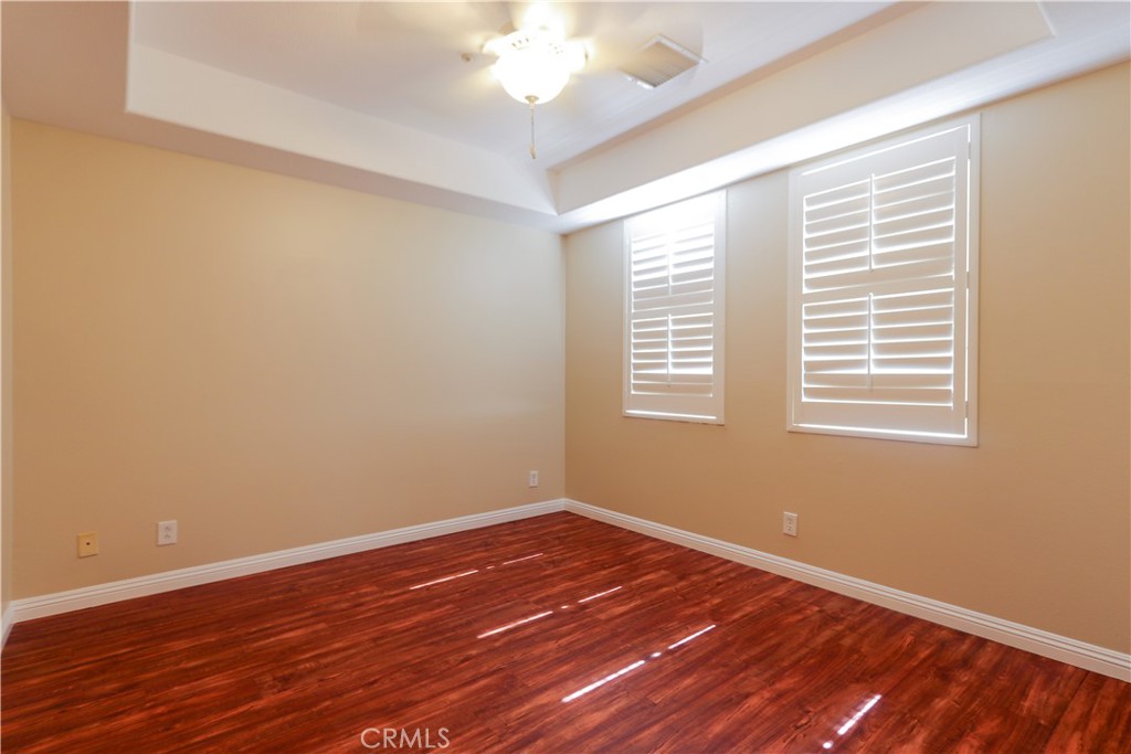 32 Garrison Loop
