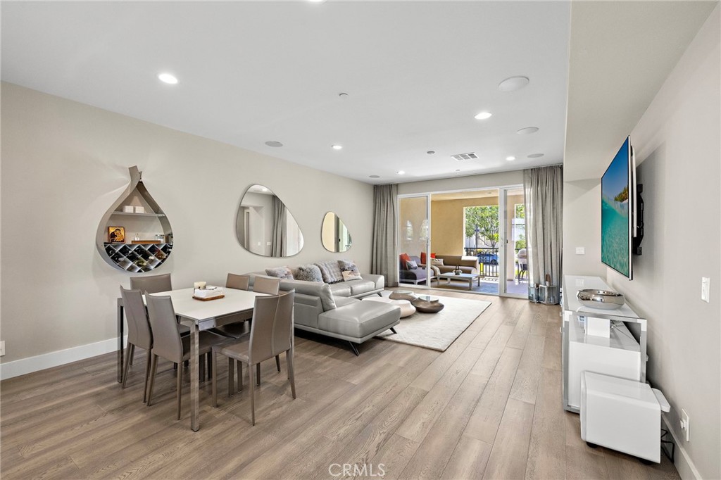 745 Beacon