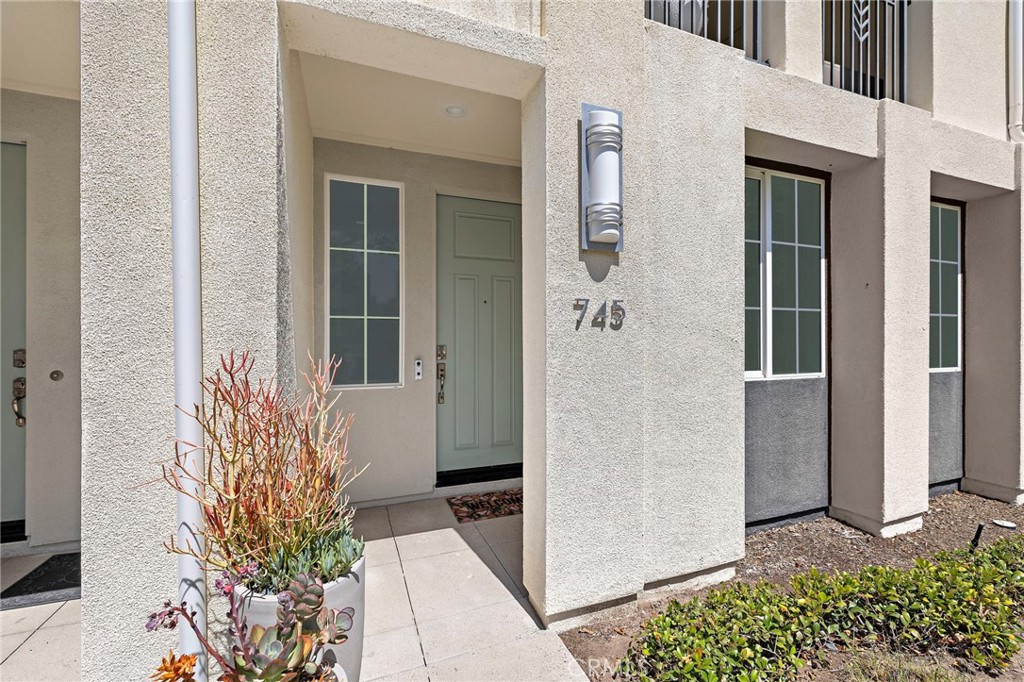 745 Beacon
