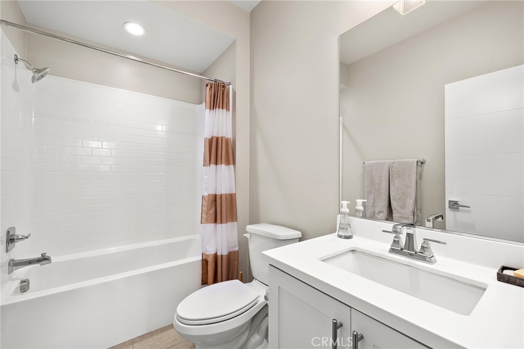 745 Beacon