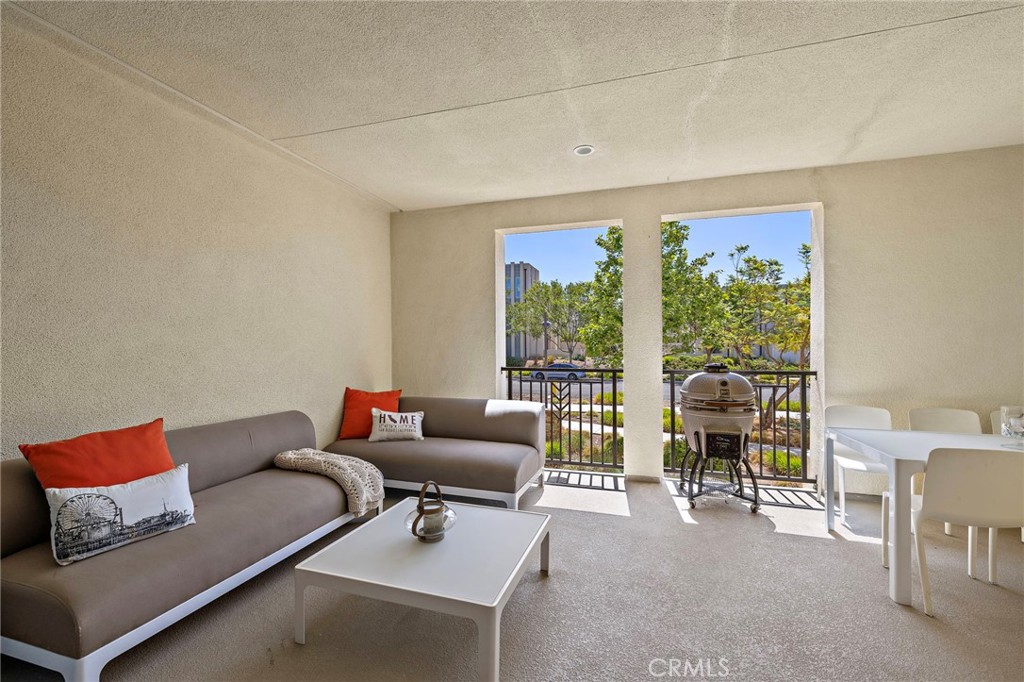 745 Beacon
