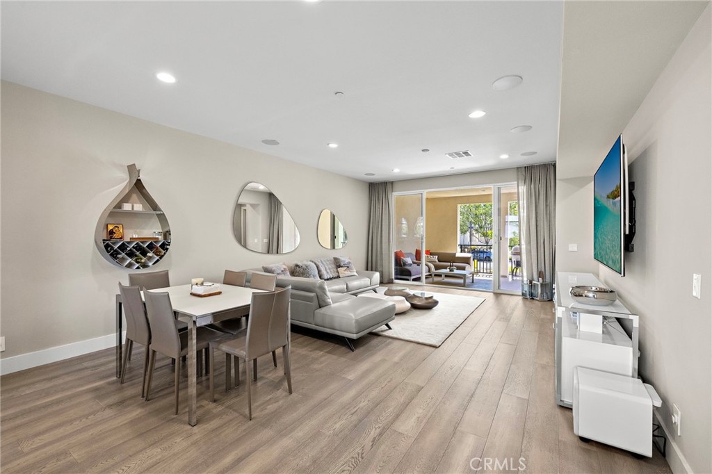 745 Beacon
