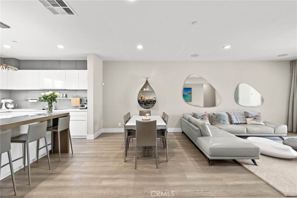 745 Beacon