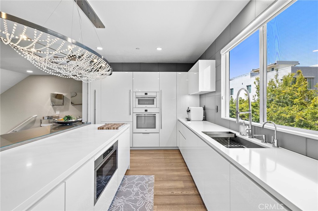 745 Beacon