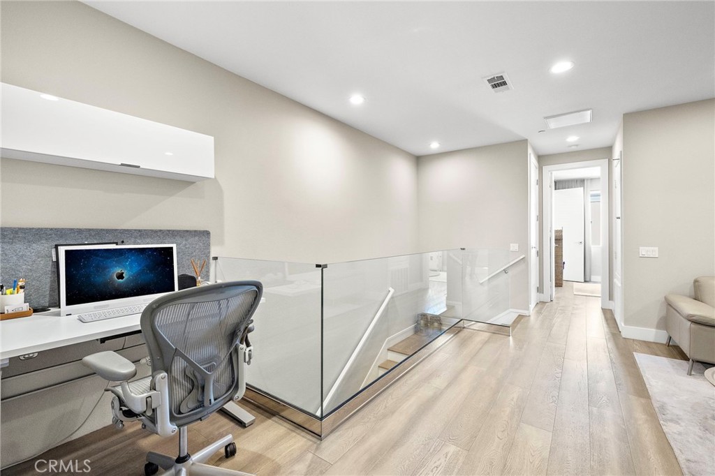 745 Beacon