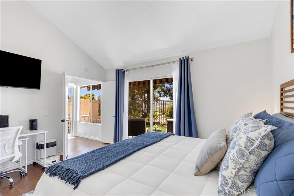 27355 Paseo Laguna