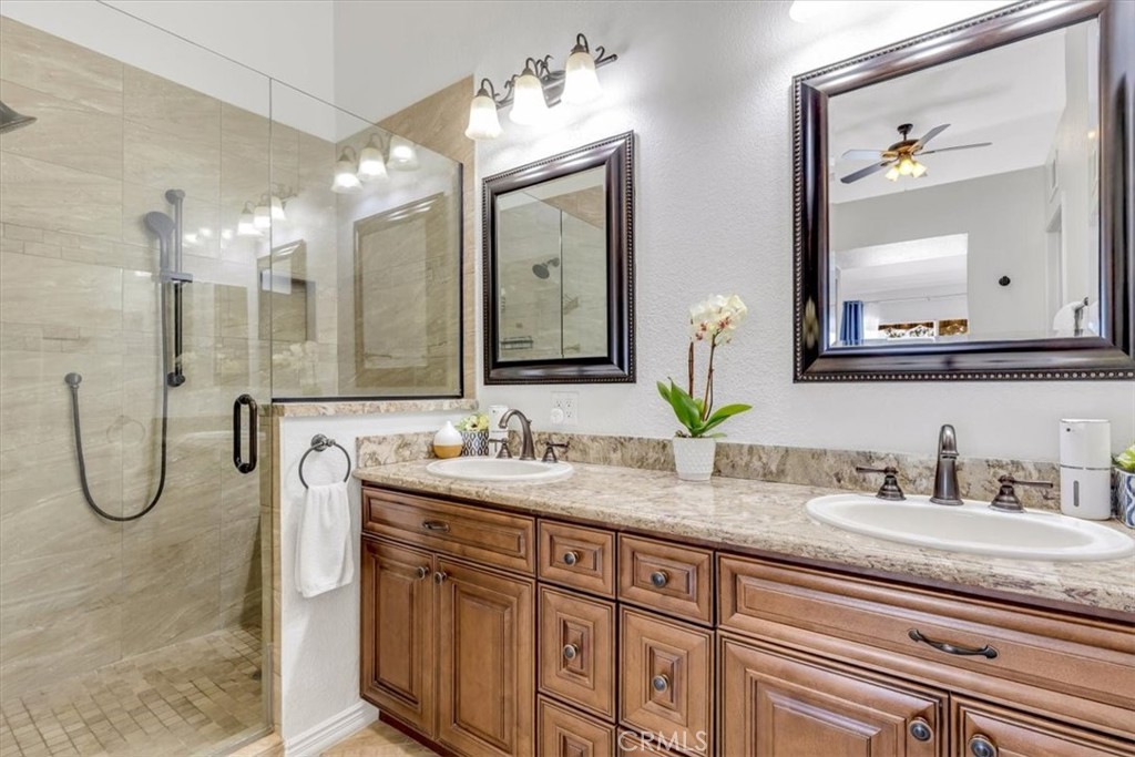 27355 Paseo Laguna