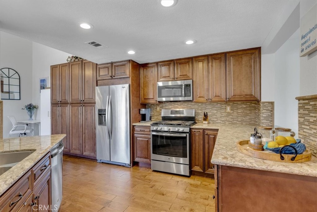 27355 Paseo Laguna