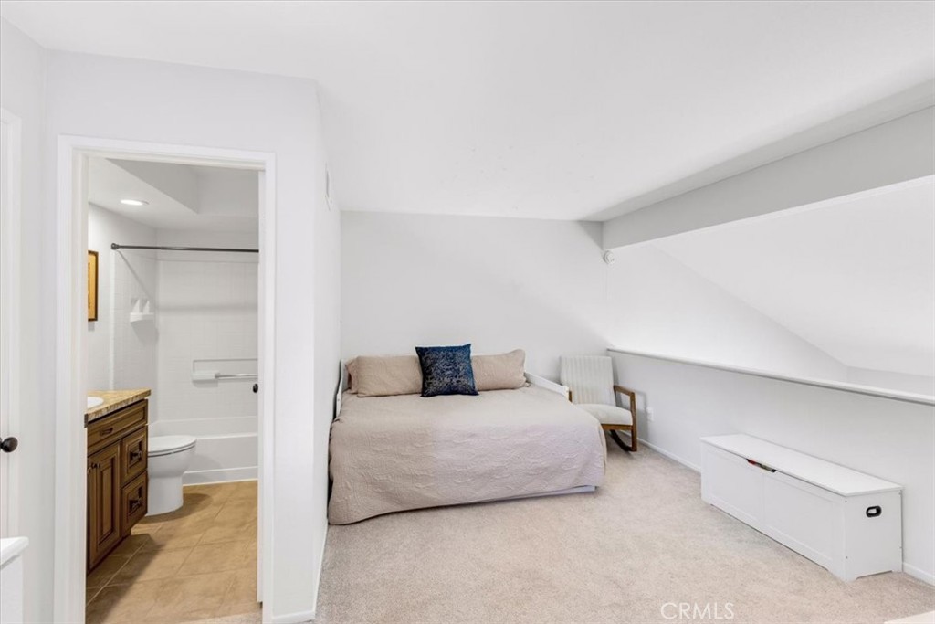 27355 Paseo Laguna