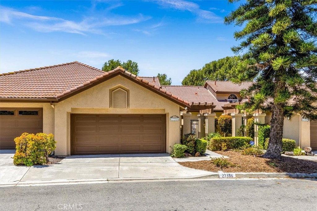27355 Paseo Laguna