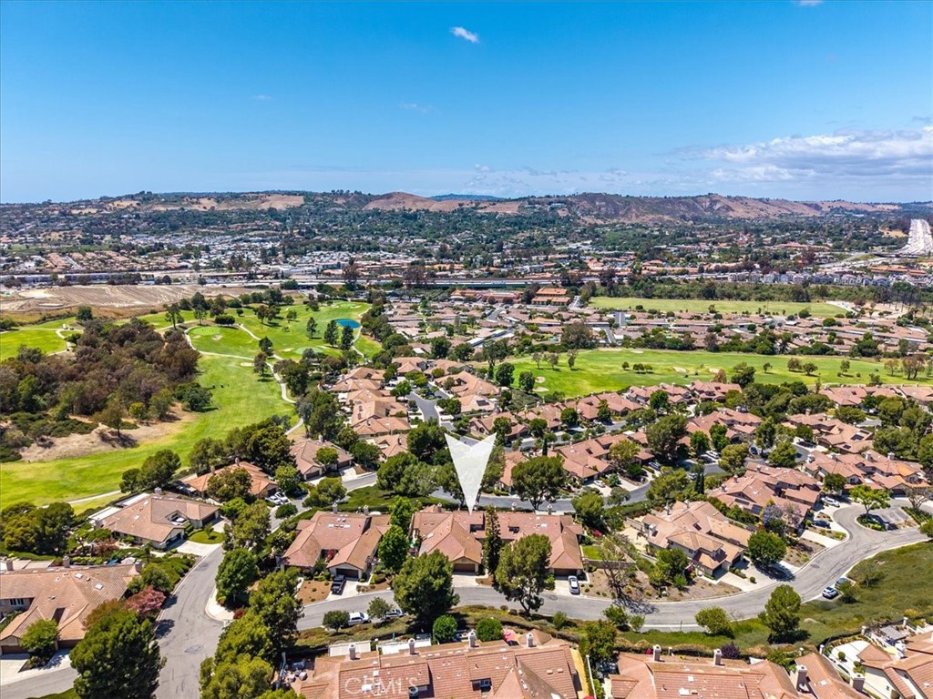 27355 Paseo Laguna