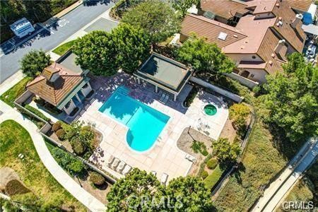 27355 Paseo Laguna