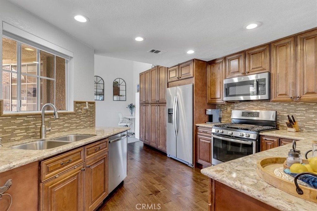 27355 Paseo Laguna