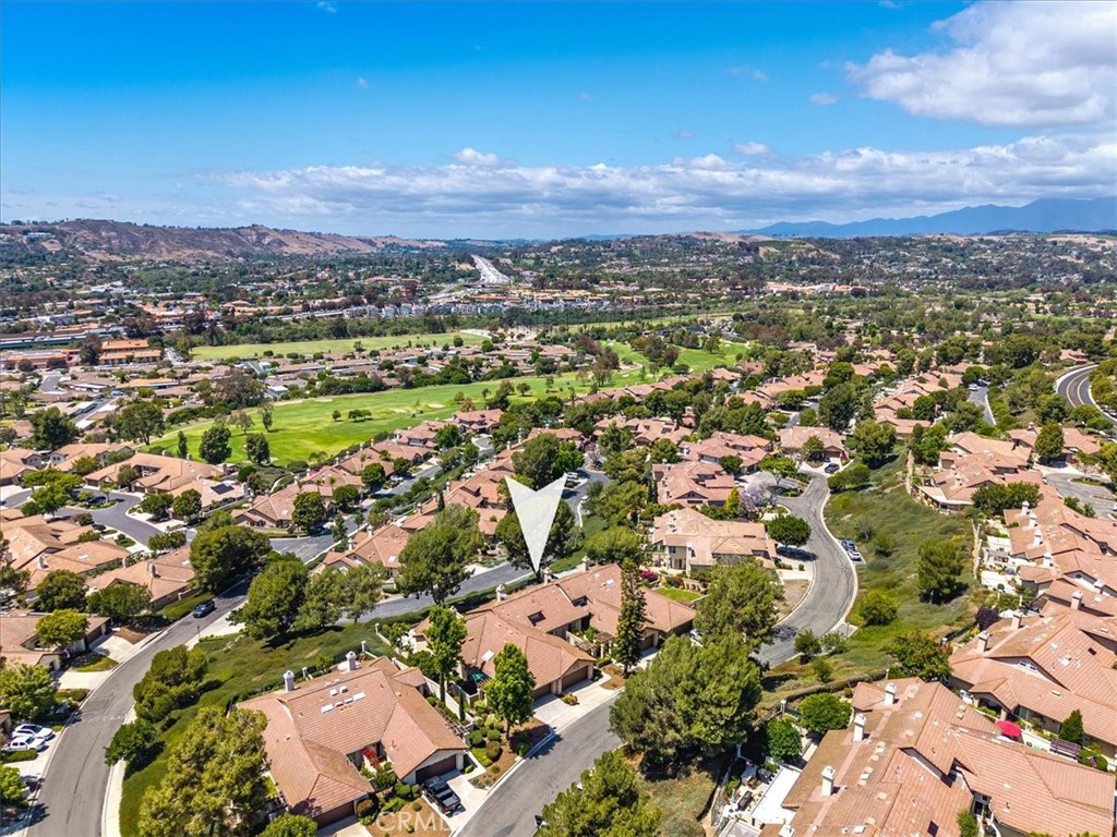 27355 Paseo Laguna