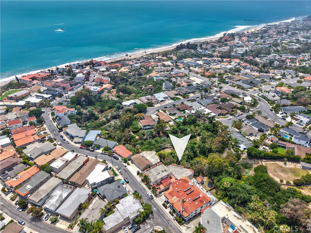 212 Avenida Montalvo E
