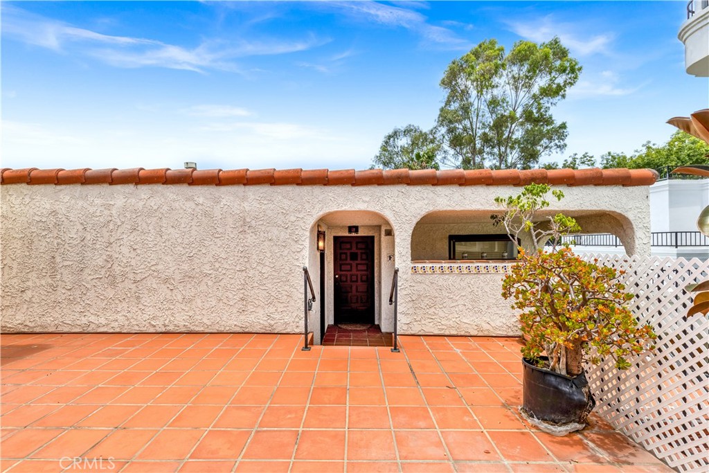 212 Avenida Montalvo E