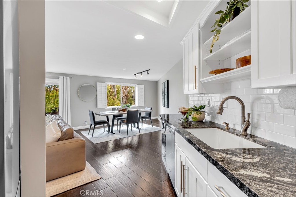 212 Avenida Montalvo E