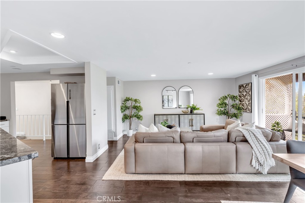 212 Avenida Montalvo E