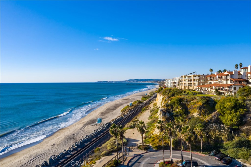 212 Avenida Montalvo E