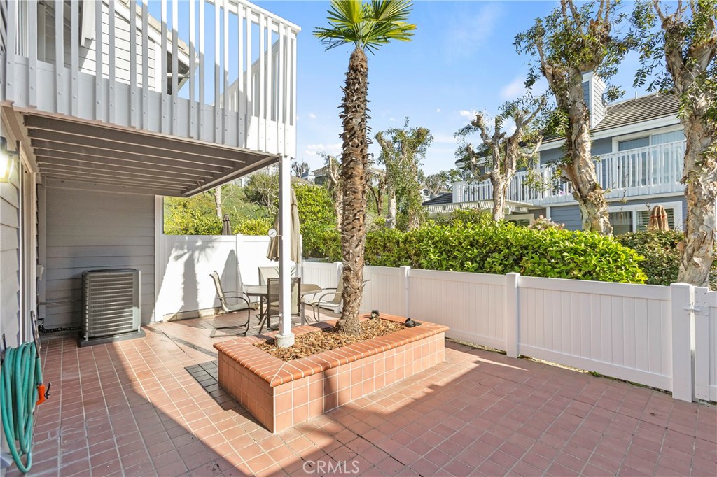 12 Pickney Close