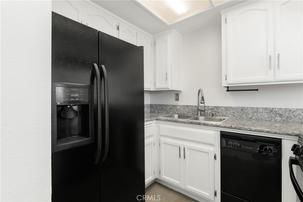 1121 Obispo Avenue 304