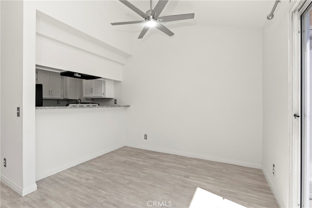 1121 Obispo Avenue 304