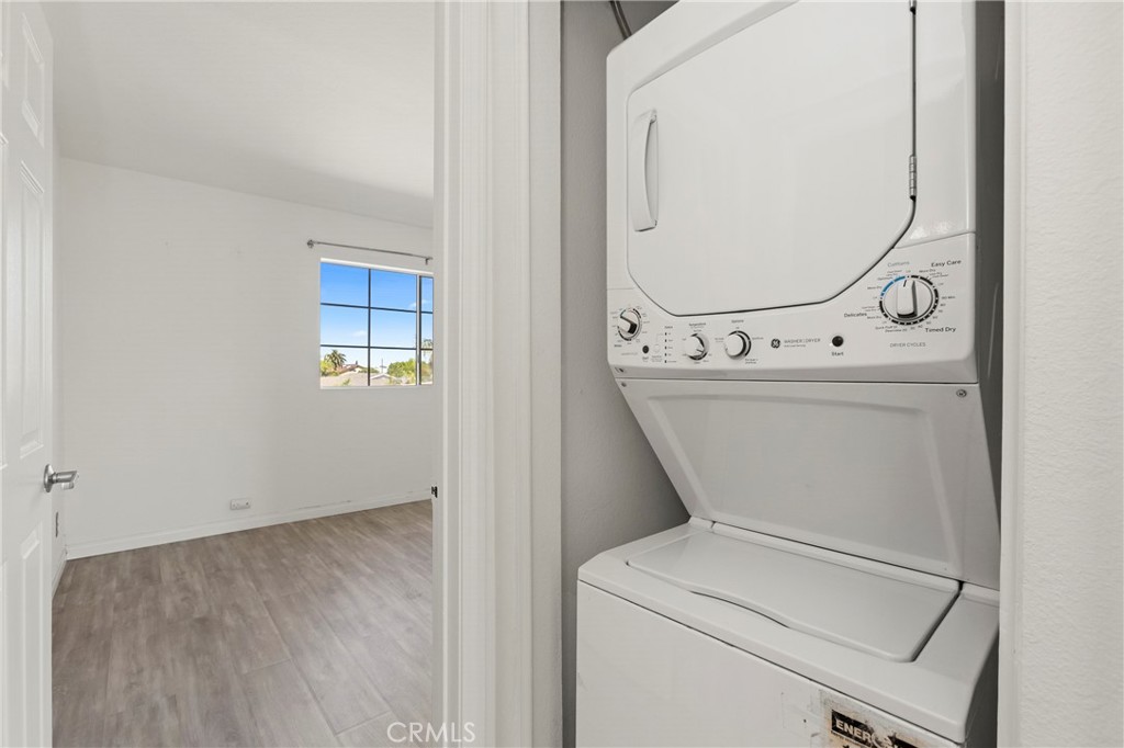 1121 Obispo Avenue 304