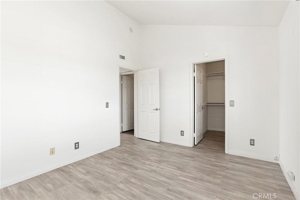 1121 Obispo Avenue 304