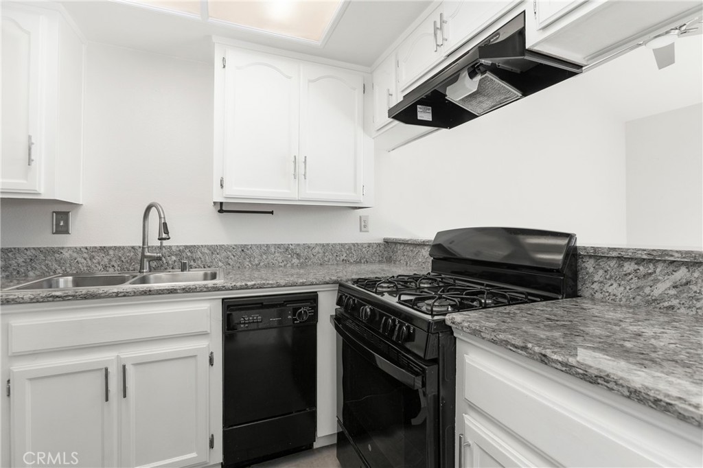 1121 Obispo Avenue 304