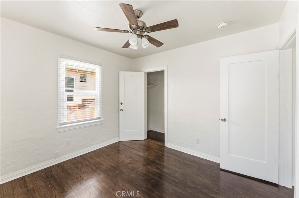1047 W 7th